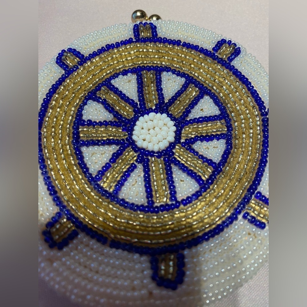 Vintage 1980s Nautical Hand Beaded Kiss Lock Coin Purse - Picture 5 of 7